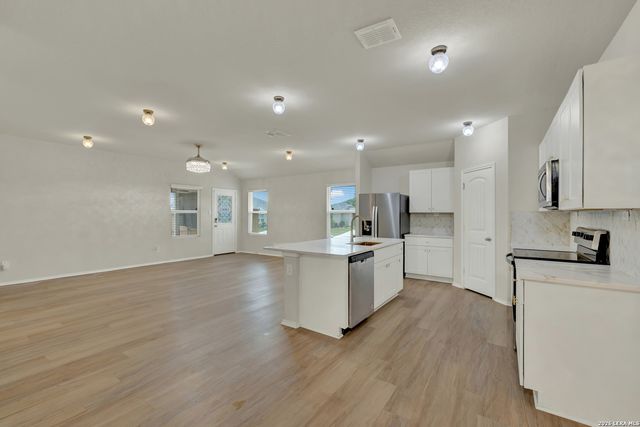 800 Bahia, Seguin, TX 78155