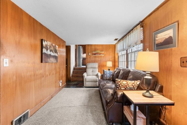 995 North Street, Tewksbury, MA 01876