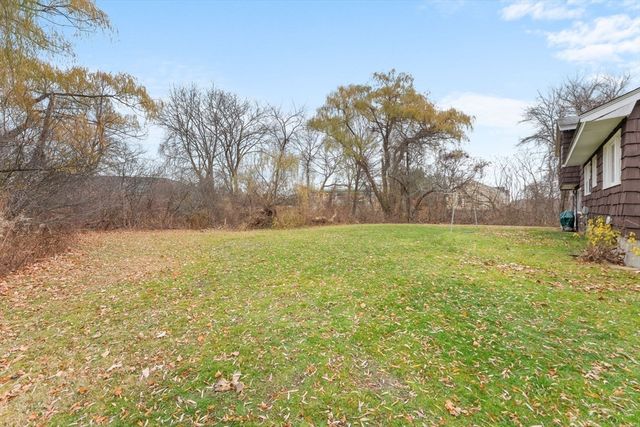 995 North Street, Tewksbury, MA 01876