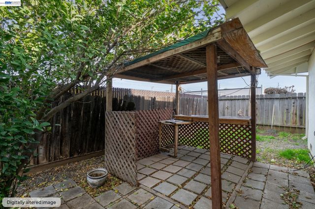 1384 Berry Ln, Brentwood, CA 94513