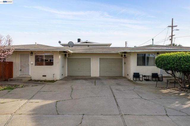 1384 Berry Ln, Brentwood, CA 94513