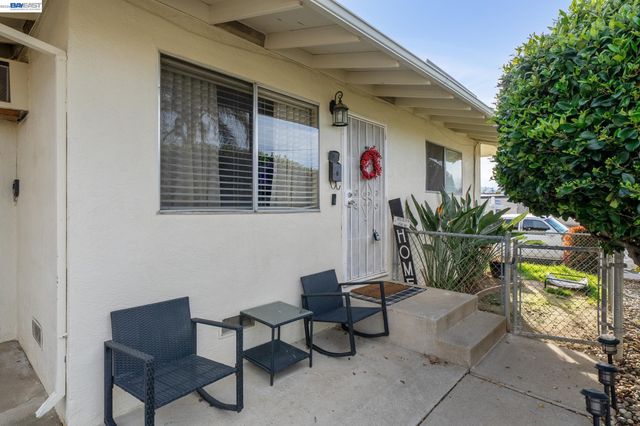 1384 Berry Ln, Brentwood, CA 94513