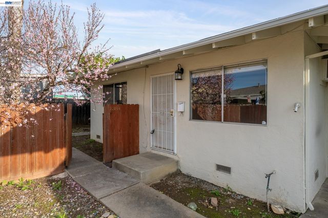 1384 Berry Ln, Brentwood, CA 94513