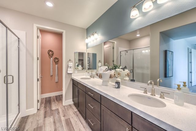 7637 Gage Falls Lane, North Las Vegas, NV 89084