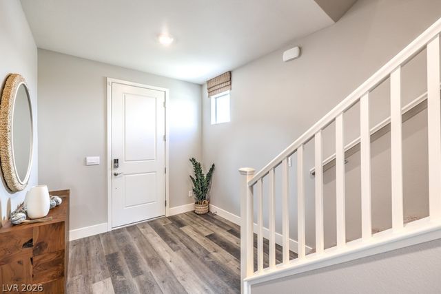 7637 Gage Falls Lane, North Las Vegas, NV 89084
