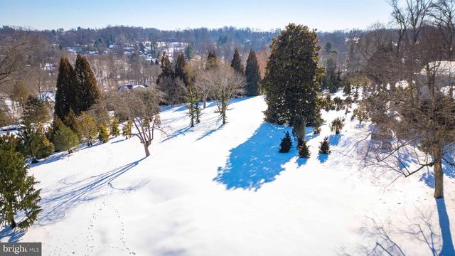 1260-2 COUNTY LINE RD, Wayne, PA 19087