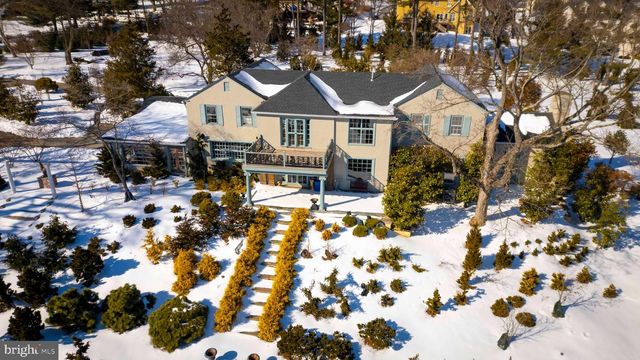 1260-2 COUNTY LINE RD, Wayne, PA 19087