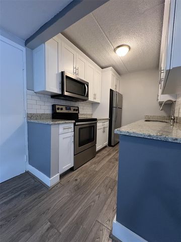 3325 BAYSHORE BOULEVARD D16, Tampa, FL 33629