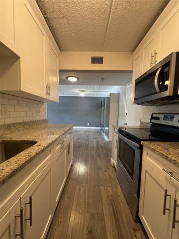 3325 BAYSHORE BOULEVARD D16, Tampa, FL 33629