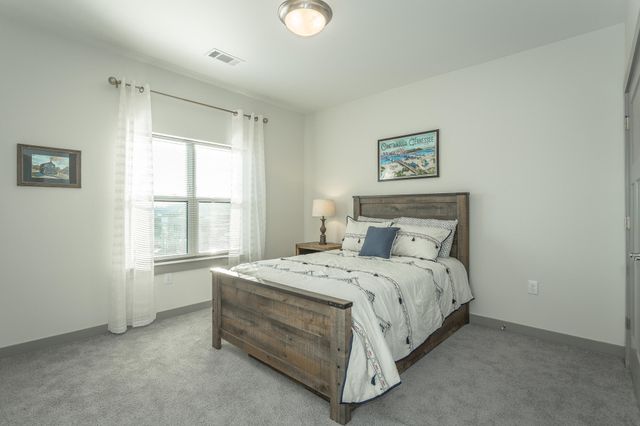 804 Riverfront Parkway 409, Chattanooga, TN 37402