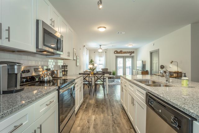 804 Riverfront Parkway 409, Chattanooga, TN 37402