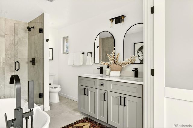 2429 S Leyden Street, Denver, CO 80222