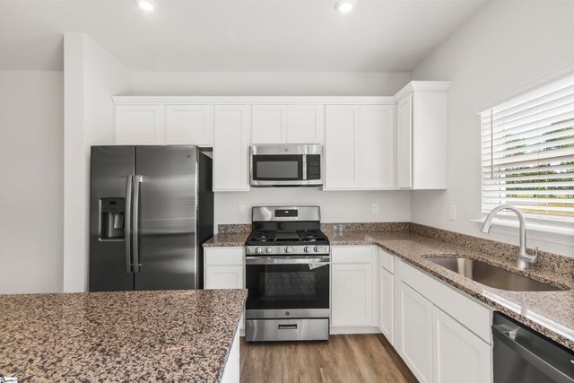 117 Crystal Peak Lane, Simpsonville, SC 29680