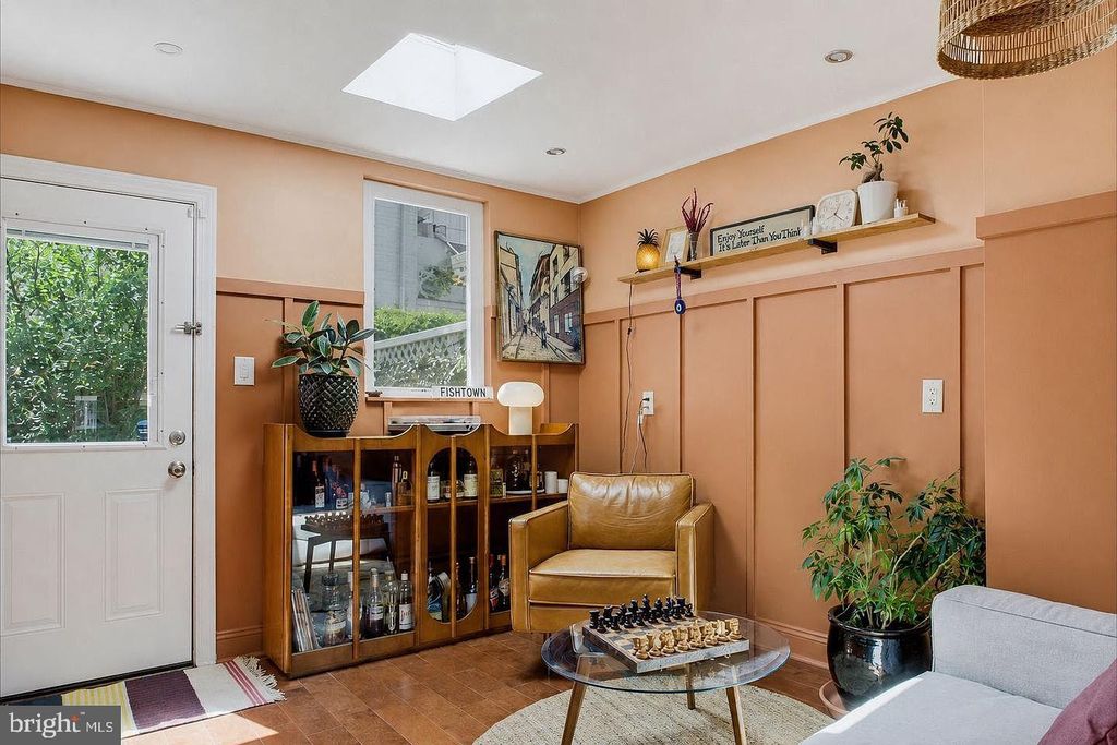 2356 E YORK ST, PHILADELPHIA, PA 19125 — photo 3