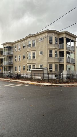 77-79 Shawsheen Rd, Lawrence, MA 01843