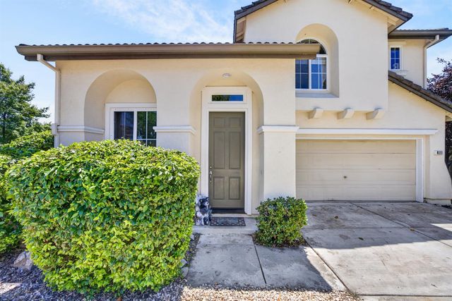 4111 Blossomwood Ct, Rocklin, CA 95677