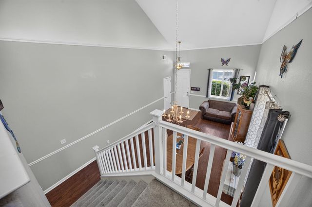 4111 Blossomwood Ct, Rocklin, CA 95677