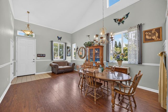 4111 Blossomwood Ct, Rocklin, CA 95677