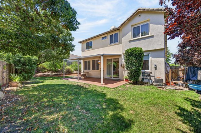 4111 Blossomwood Ct, Rocklin, CA 95677