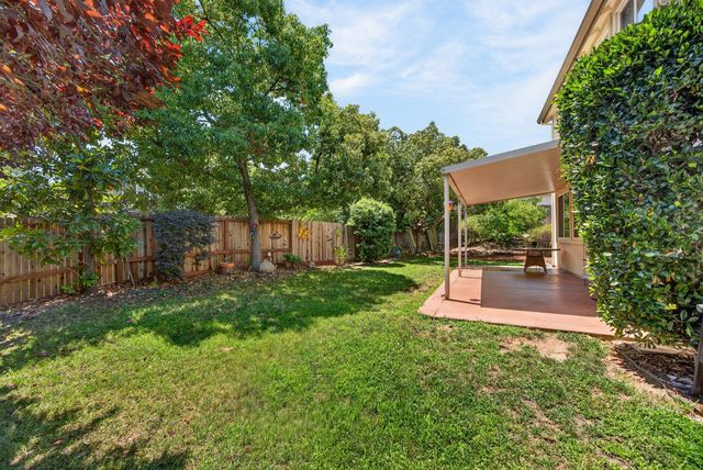 4111 Blossomwood Ct, Rocklin, CA 95677