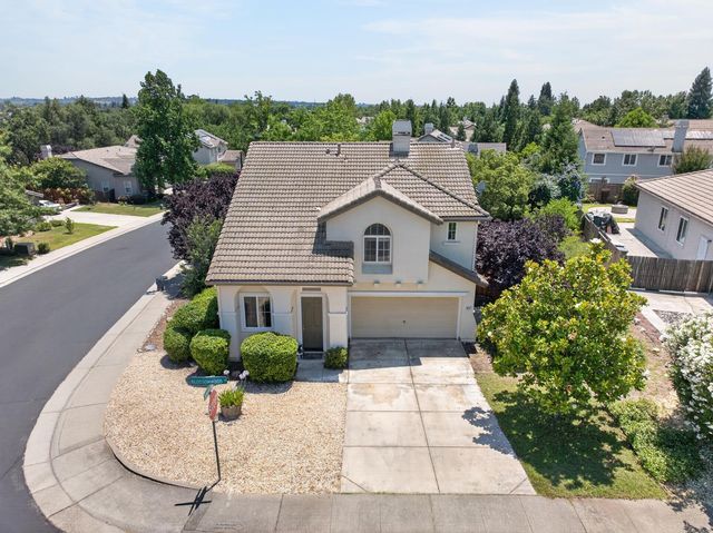 4111 Blossomwood Ct, Rocklin, CA 95677