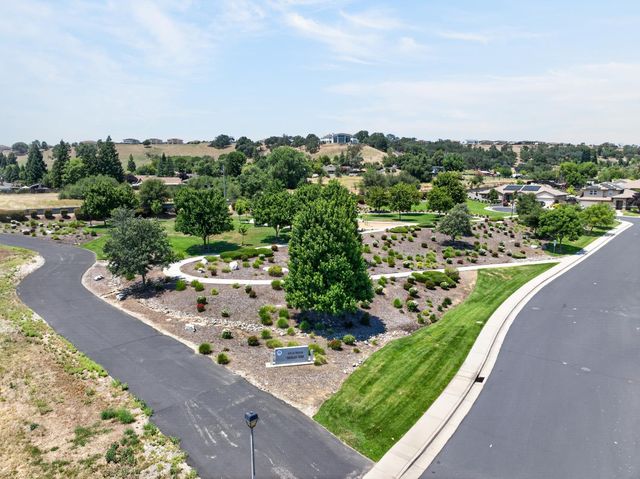 4111 Blossomwood Ct, Rocklin, CA 95677