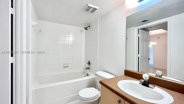 4115 San Marino Blvd 204, West Palm Beach, FL 33409