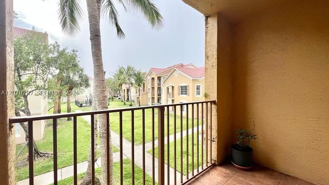 4115 San Marino Blvd 204, West Palm Beach, FL 33409