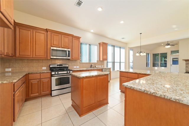 16726 Aliana Lakes Court, Richmond, TX 77407