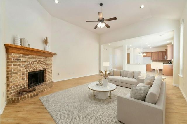 16726 Aliana Lakes Court, Richmond, TX 77407