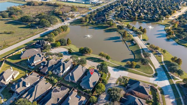 16726 Aliana Lakes Court, Richmond, TX 77407