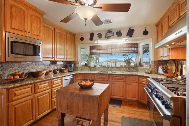 5850 W Durham Ferry, Tracy, CA 95304