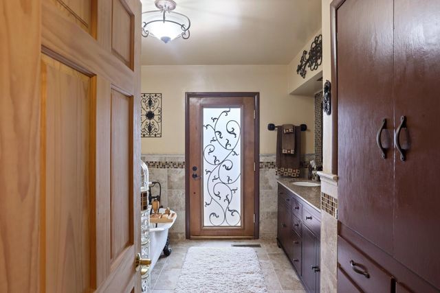 5850 W Durham Ferry, Tracy, CA 95304