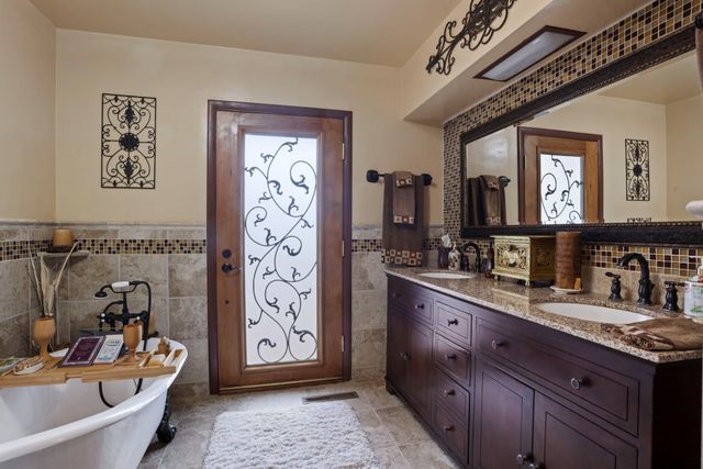 5850 W Durham Ferry, Tracy, CA 95304