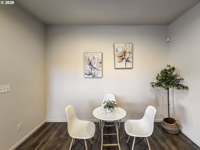 2220 Se 16TH St, Gresham, OR 97080