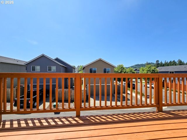 2220 Se 16TH St, Gresham, OR 97080