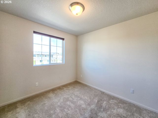 2220 Se 16TH St, Gresham, OR 97080