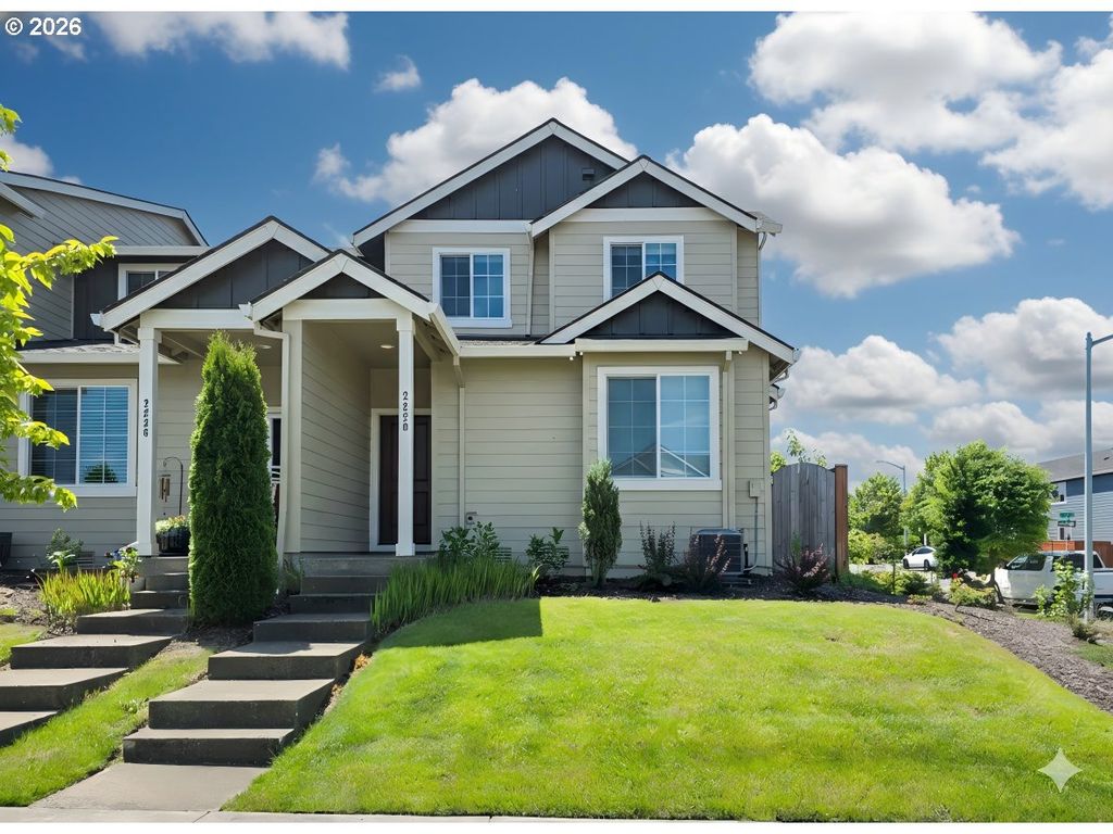 2220 Se 16TH St, Gresham, OR 97080