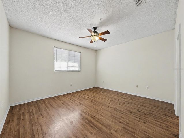 5701 BENTGRASS DRIVE 18-207, Sarasota, FL 34235