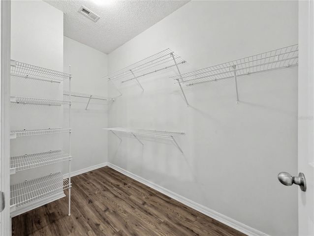 5701 BENTGRASS DRIVE 18-207, Sarasota, FL 34235