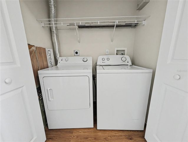 5701 BENTGRASS DRIVE 18-207, Sarasota, FL 34235