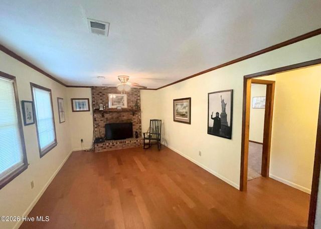 141 NE 33rd Street, Oak Island, NC 28465