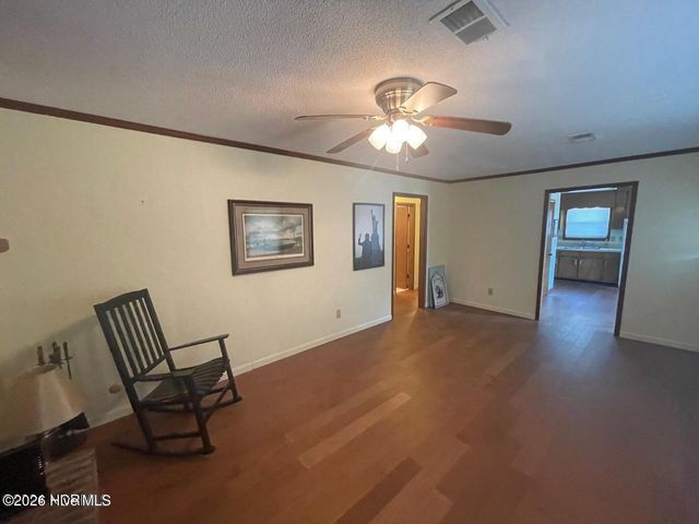 141 NE 33rd Street, Oak Island, NC 28465