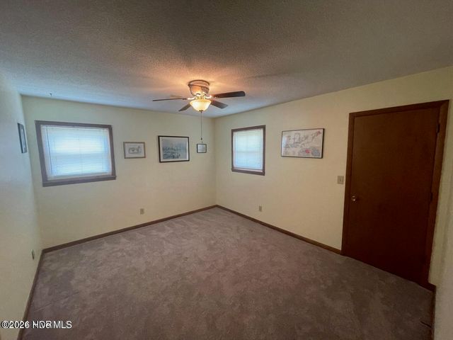 141 NE 33rd Street, Oak Island, NC 28465