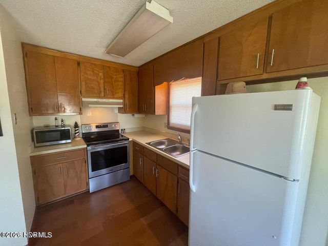 141 NE 33rd Street, Oak Island, NC 28465