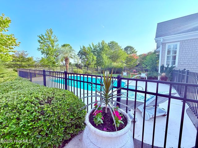 512 Macon Court, Wilmington, NC 28412