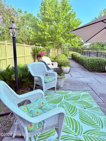 512 Macon Court, Wilmington, NC 28412