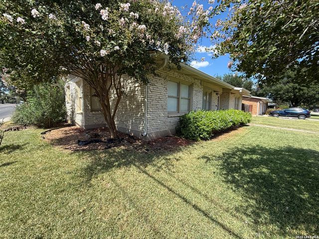 403 E NOTTINGHAM DR, San Antonio, TX 78209