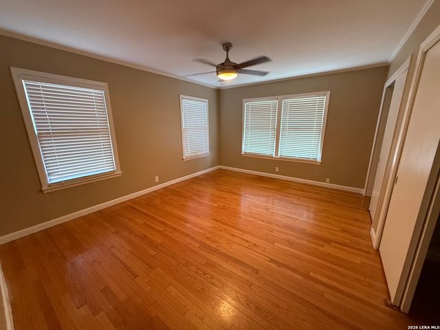 403 E NOTTINGHAM DR, San Antonio, TX 78209