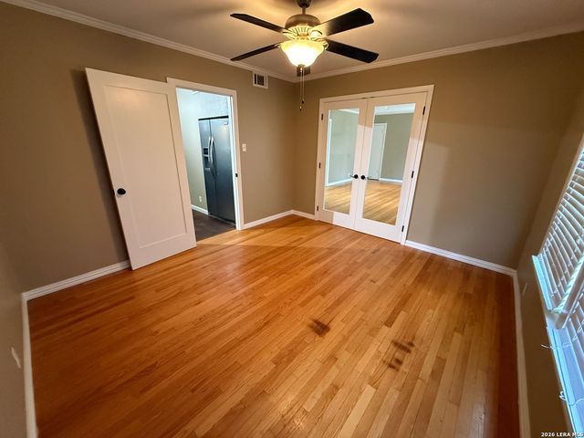 403 E NOTTINGHAM DR, San Antonio, TX 78209